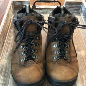 Timberland women’s boots 6 1/2.  GUC